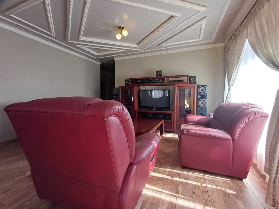 3 Bedroom Property for Sale in Kanana North West